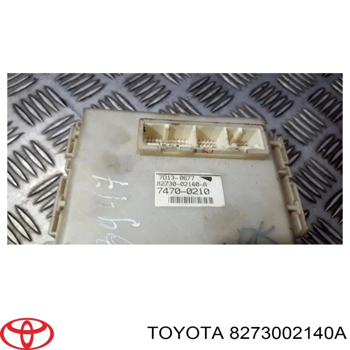 8273002140A Toyota 