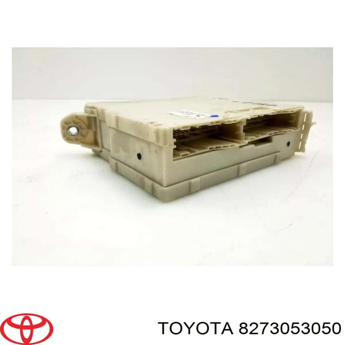8273053050 Toyota блок комфорта