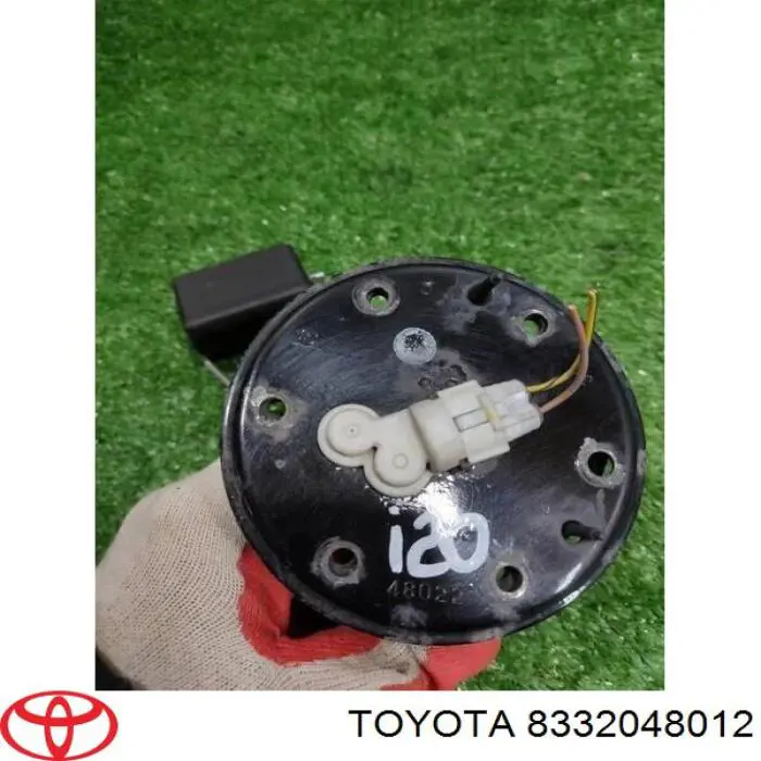 Купить 8332048012 Toyota Датчик указателя уровня топлива