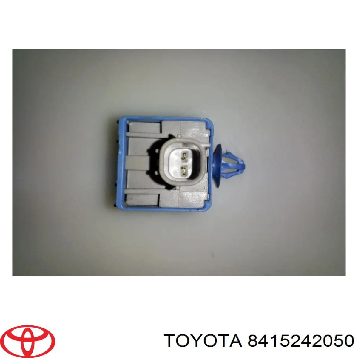 Блок управления зеркалами заднего вида Toyota 8415242050 цена, от 22.81 USD