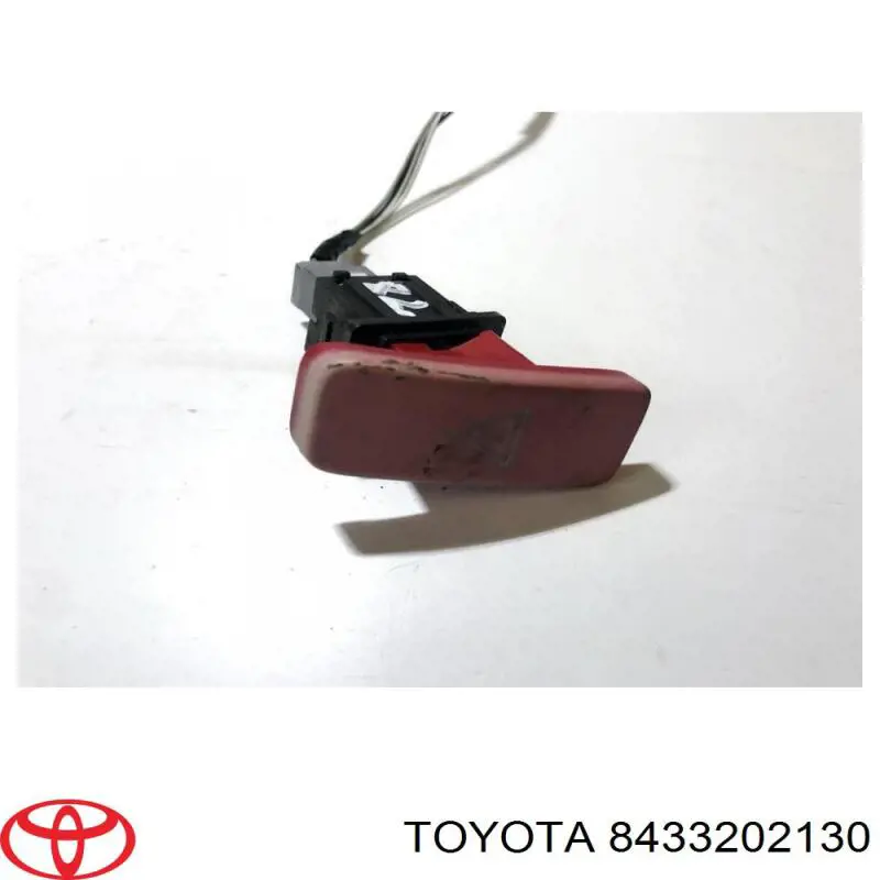 Купить 8433202130 Toyota Кнопка включения аварийной сигнализации
