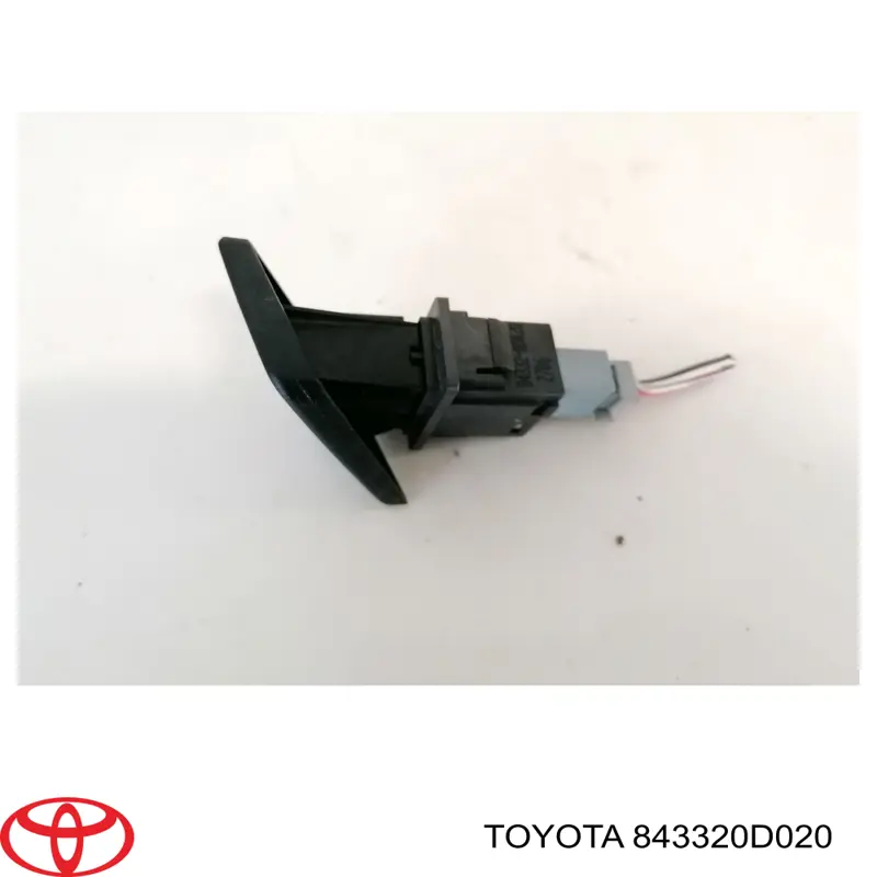 843320D020 Toyota Аварийная кнопка
