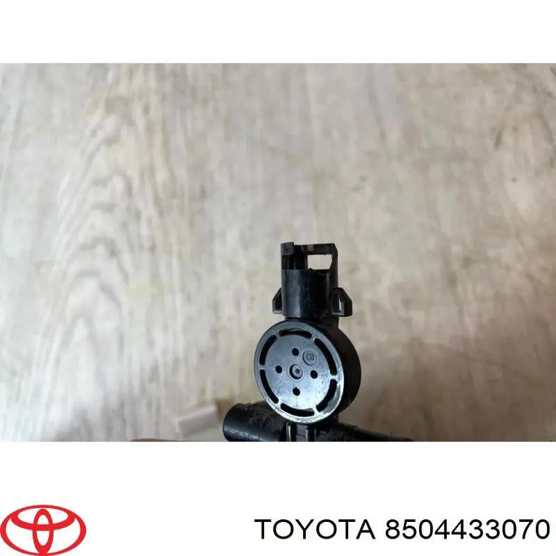 TQ25001 Tqparts Накладка форсунки омывателя фары передней