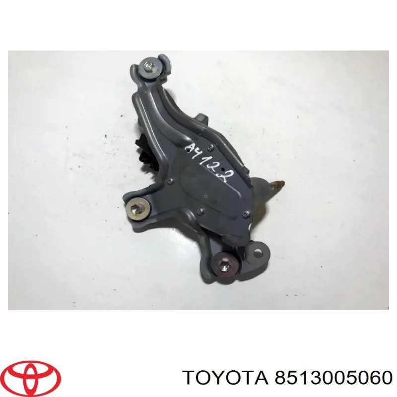 Стеклоочиститель двери задка Toyota Avensis III универсал (T27) (2008 - 2018) цена, от 34.32 USD