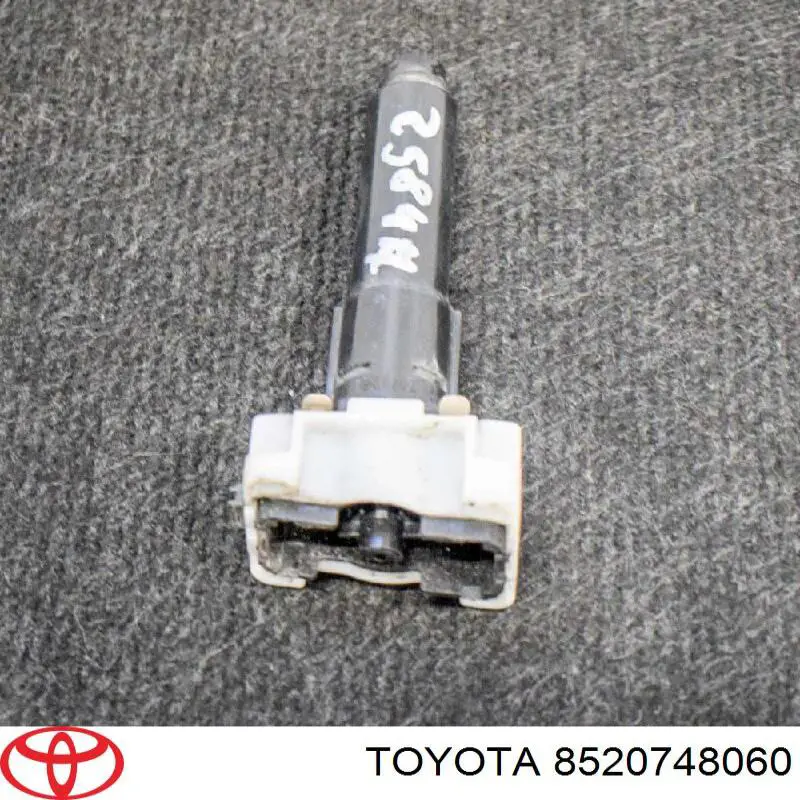 Подъемный цилиндр Toyota 8520748060 цена, от 19.31 USD