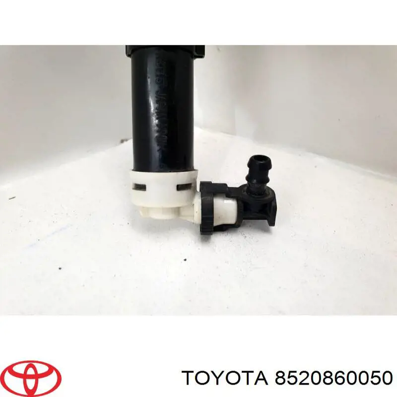 8520860050 Toyota Сопло омывателя фары передней, левой