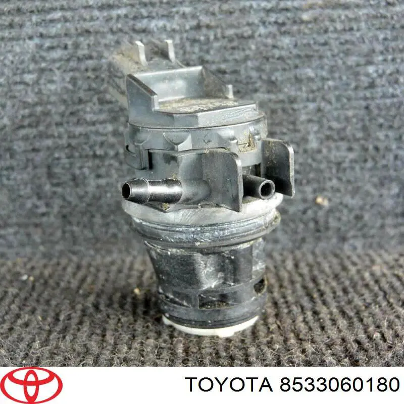 Насос-мотор омывателя заднего стекла Toyota 8533060180