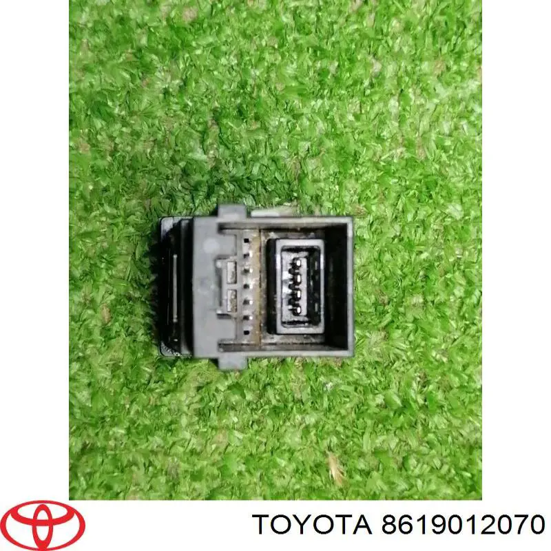  8619012070 Toyota