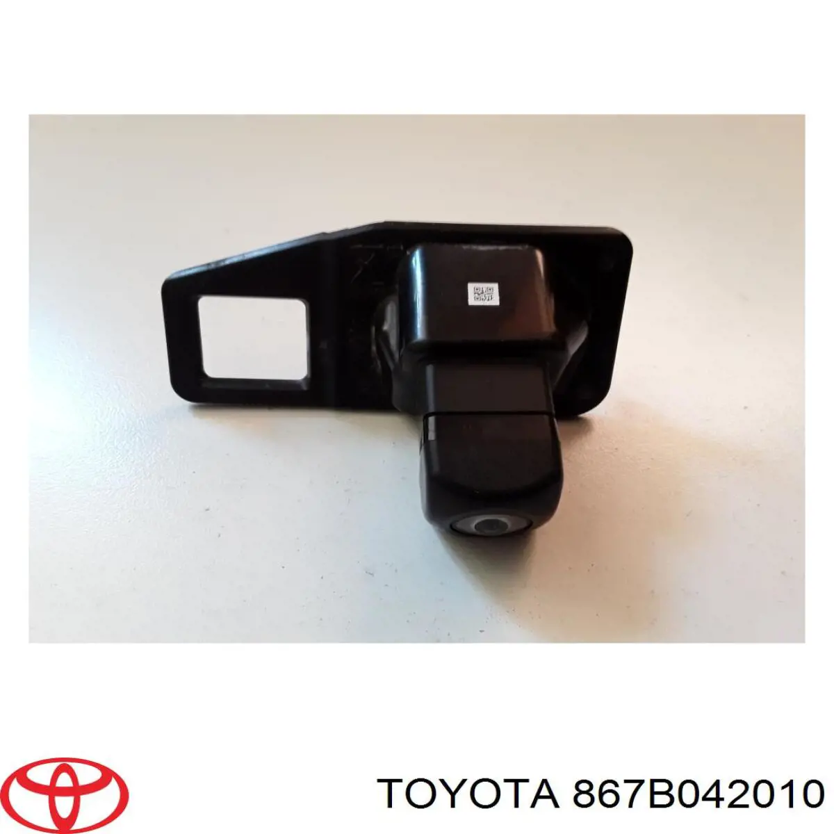 867B042010 Toyota камера системы обеспечения видимости