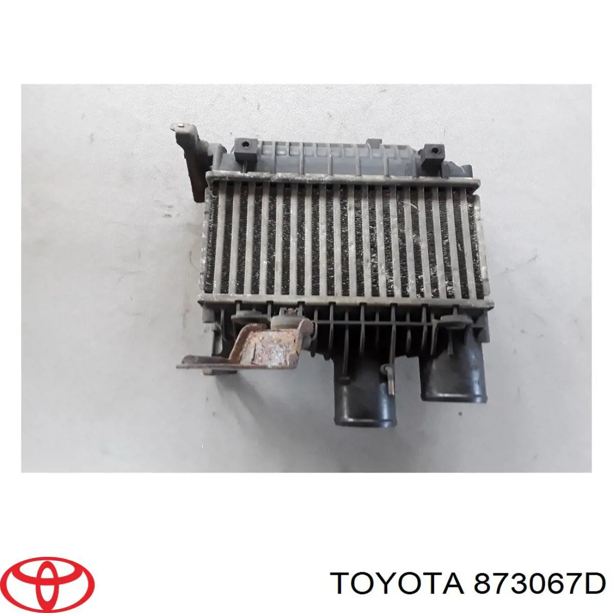 873067D Toyota интеркулер
