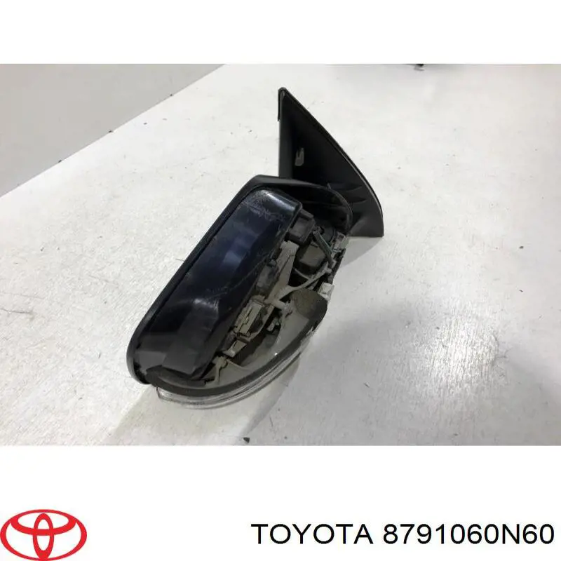 8791060N50 Toyota espelho de retrovisão direito
