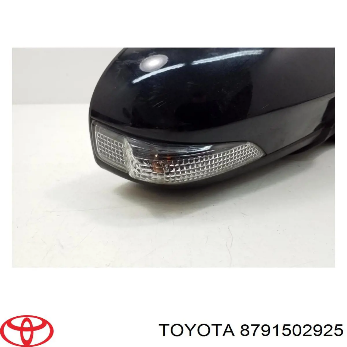 8791502925 Toyota Накладка зеркала заднего вида, правая