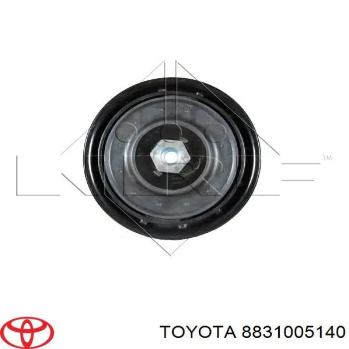 Насос кондиционера Toyota 8831005140