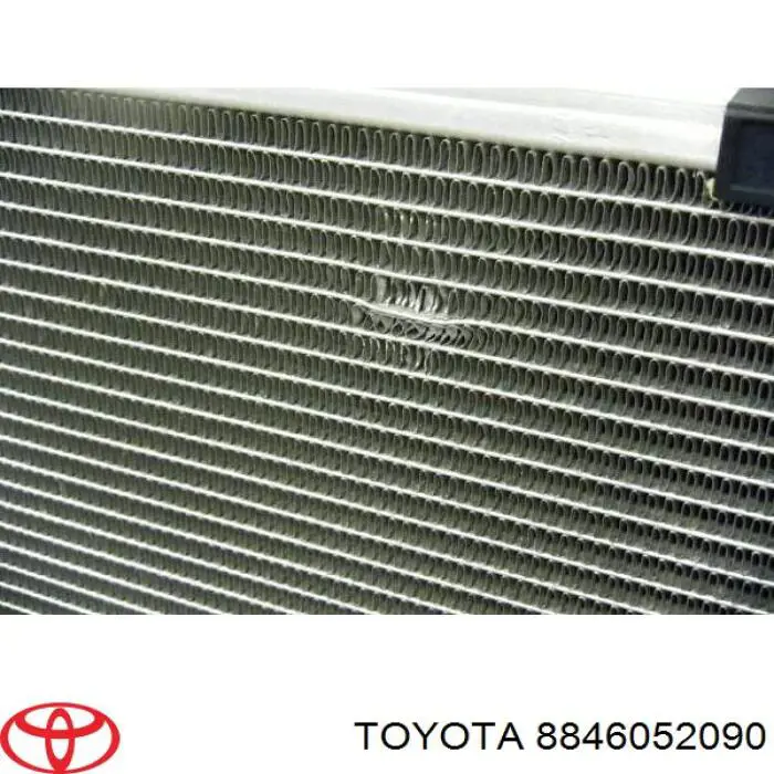 8846052090 Toyota радиатор кондиционера