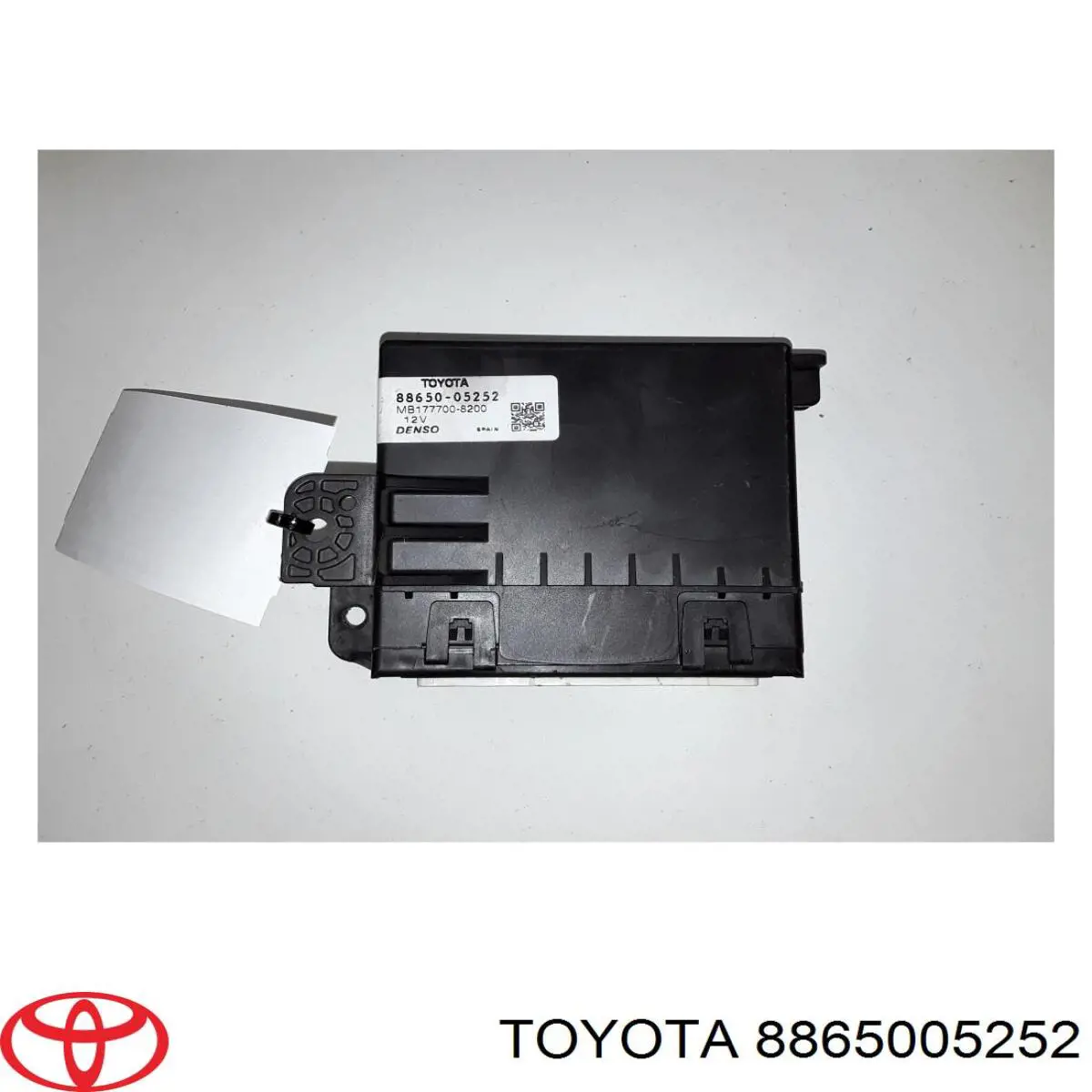 8865005252 Toyota 