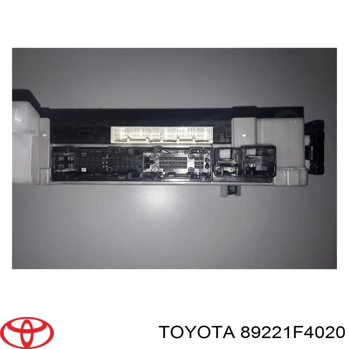 89221F4020 Toyota 