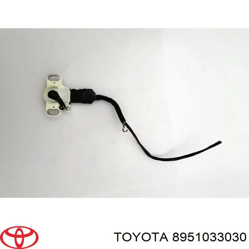 8951033030 Toyota 