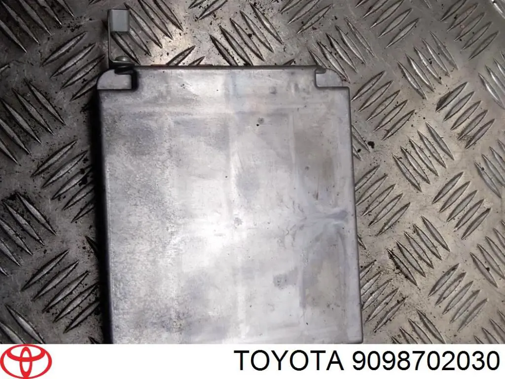 Реле многофункциональное 9098702030 Toyota