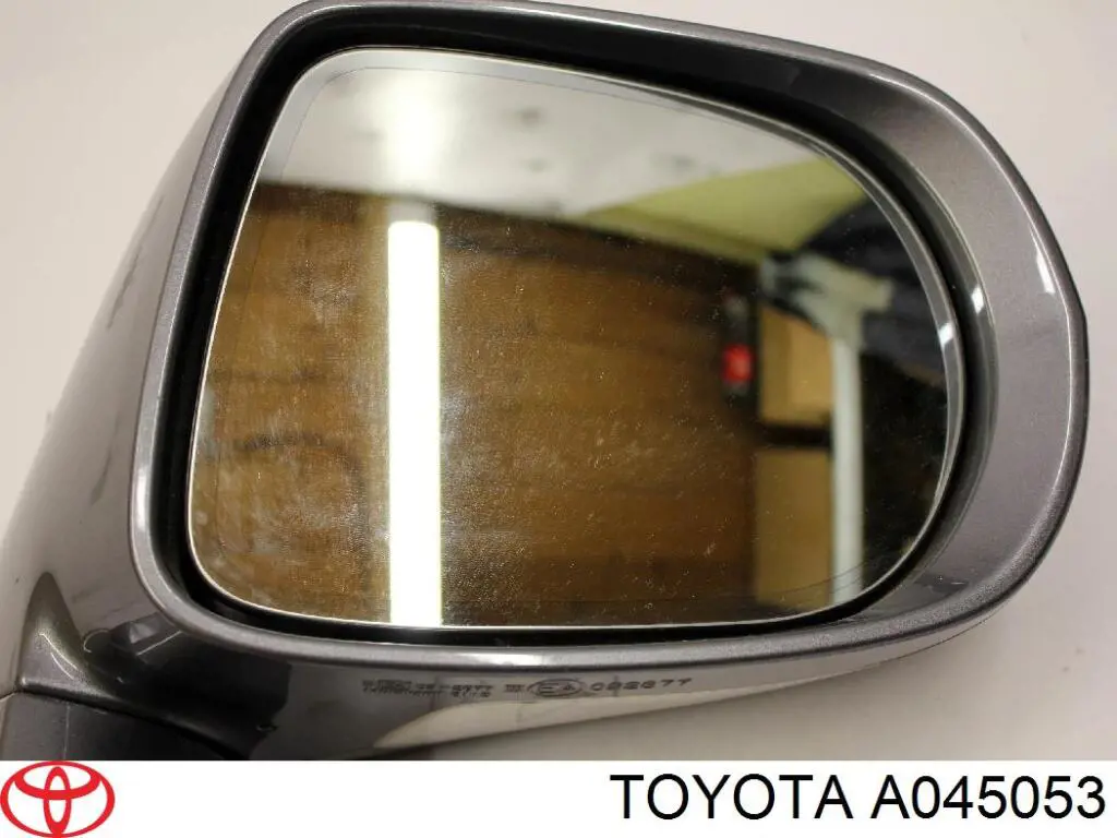 Фонарь подсветки номерного знака A045053 Toyota