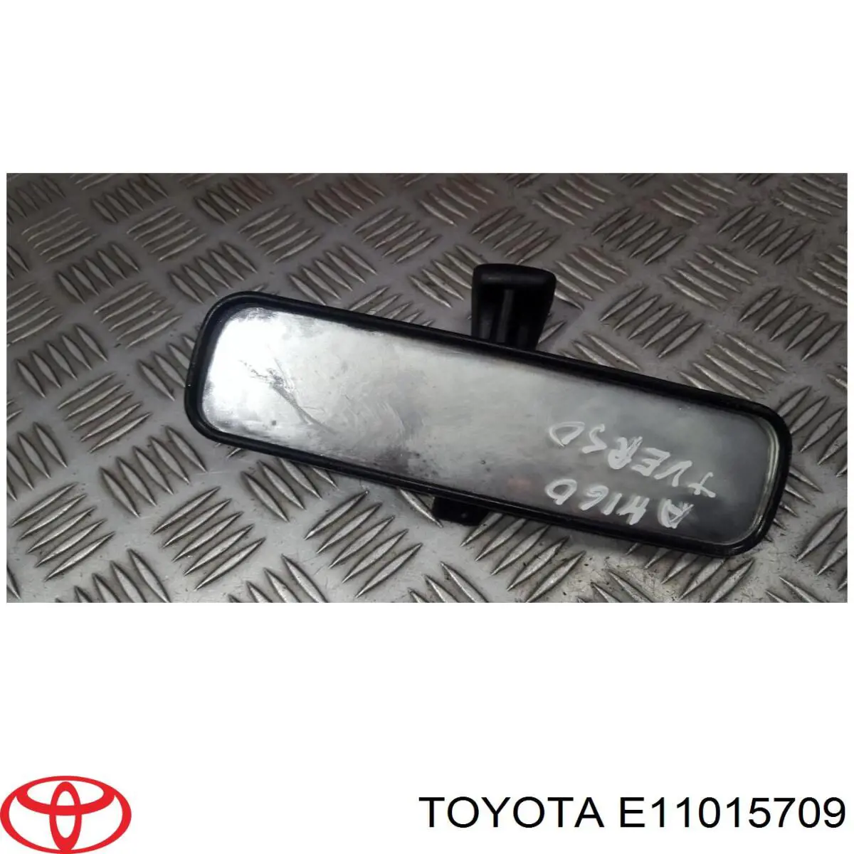  E11015709 Toyota