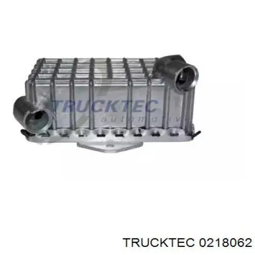02.18.062 Trucktec радиатор масляный (холодильник, под фильтром)