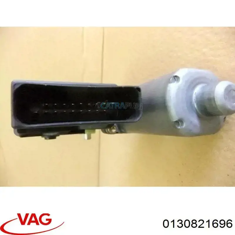 Купить 101438202 VAG Мотор стеклоподъемника двери задней правой
