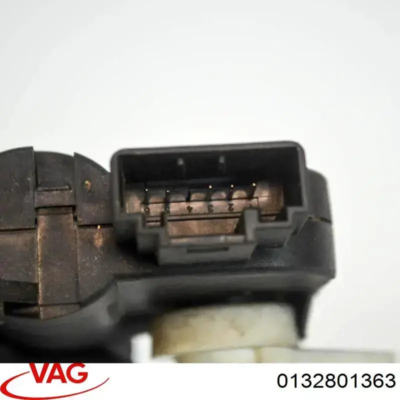 Купить 0132801363 VAG Моторчик заслонки печки