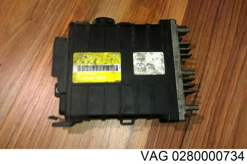 Блок управления двигателем 0280000734 VAG