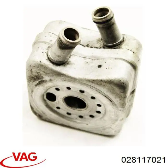 Радиатор масляный холодильник VAG 028117021