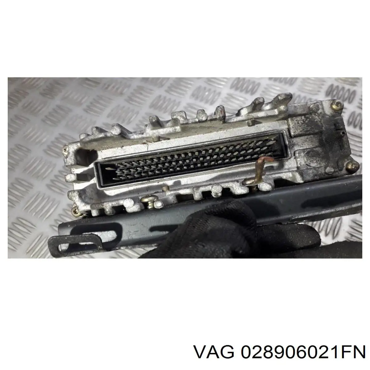Купить 028906021BT VAG Электронный блок управления двигателем