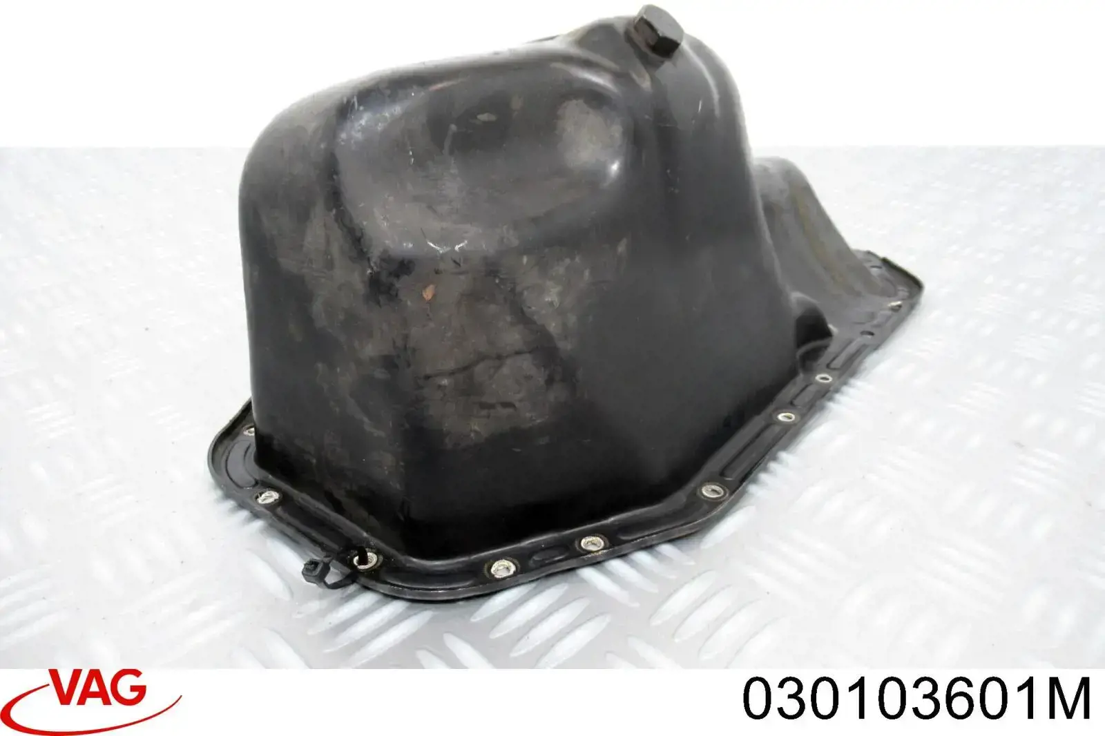 Масляный поддон двигателя VAG 030103601M цена, от 29.00 USD