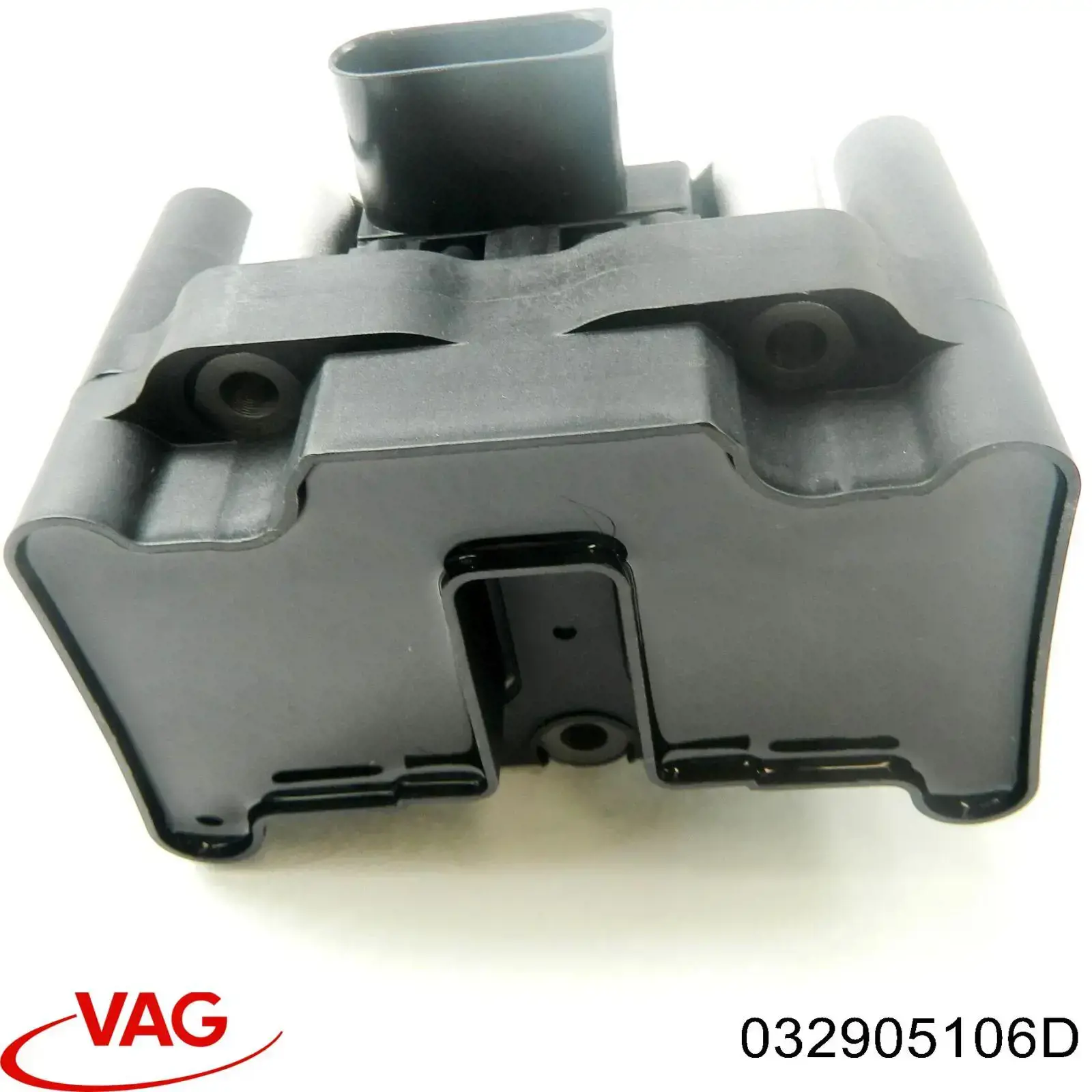 032905106D VAG Катушка зажигания