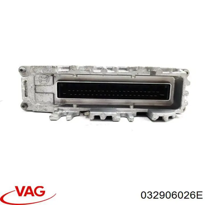 Модуль управления двигателем VAG 032906026E