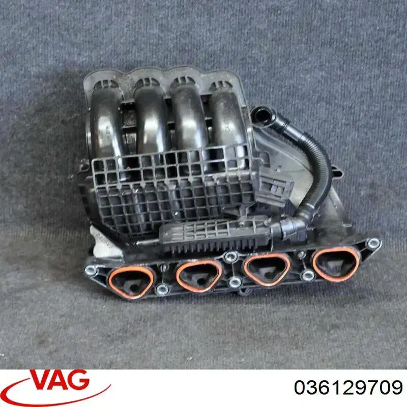 Коллектор впускной верхний 036129709 VAG