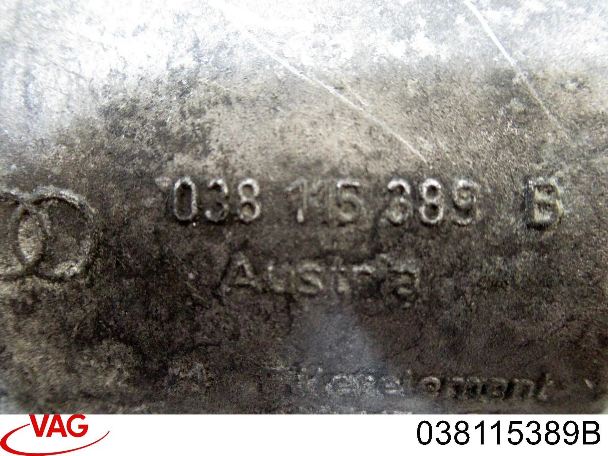  Корпус масляного фильтра VAG 038115389B