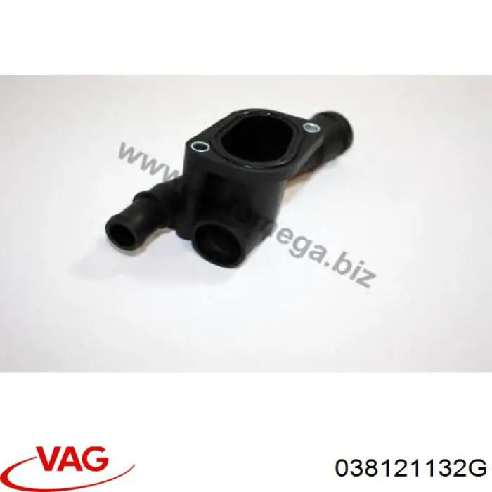 Фланец системы охлаждения 038121132G VAG