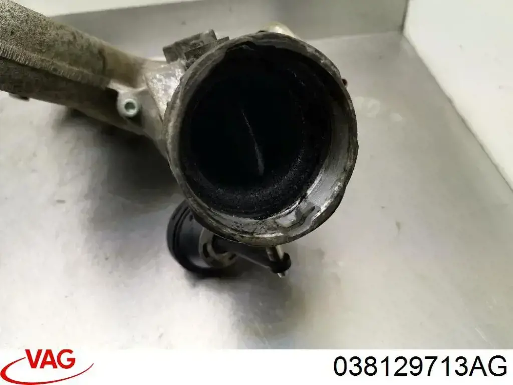 Коллектор впускной VAG 038129713AG цена, от 7.06 USD