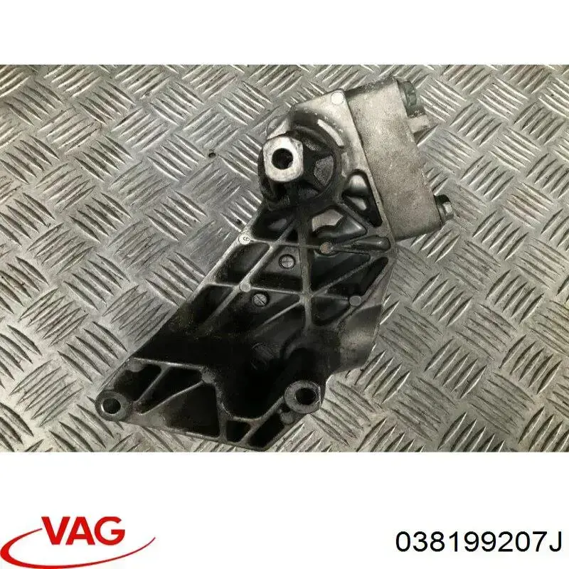 Кронштейн подушки (опоры) двигателя правой VAG 038199207J цена, от 32.04 USD