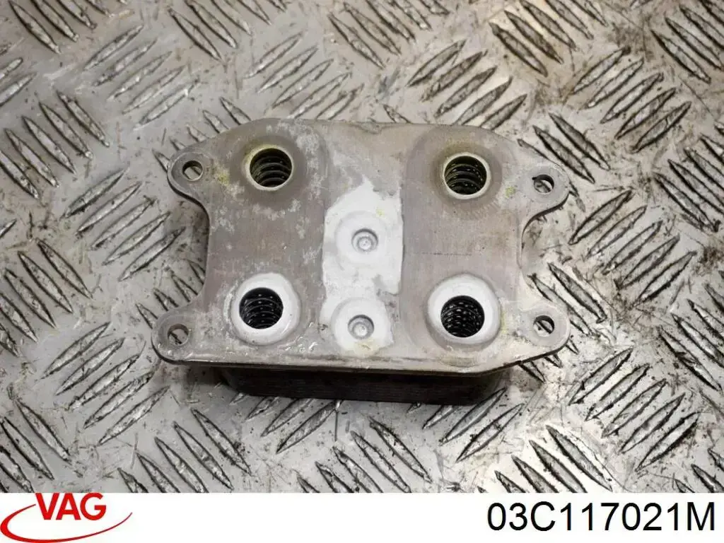 Масляный радиатор 03C117021M VAG