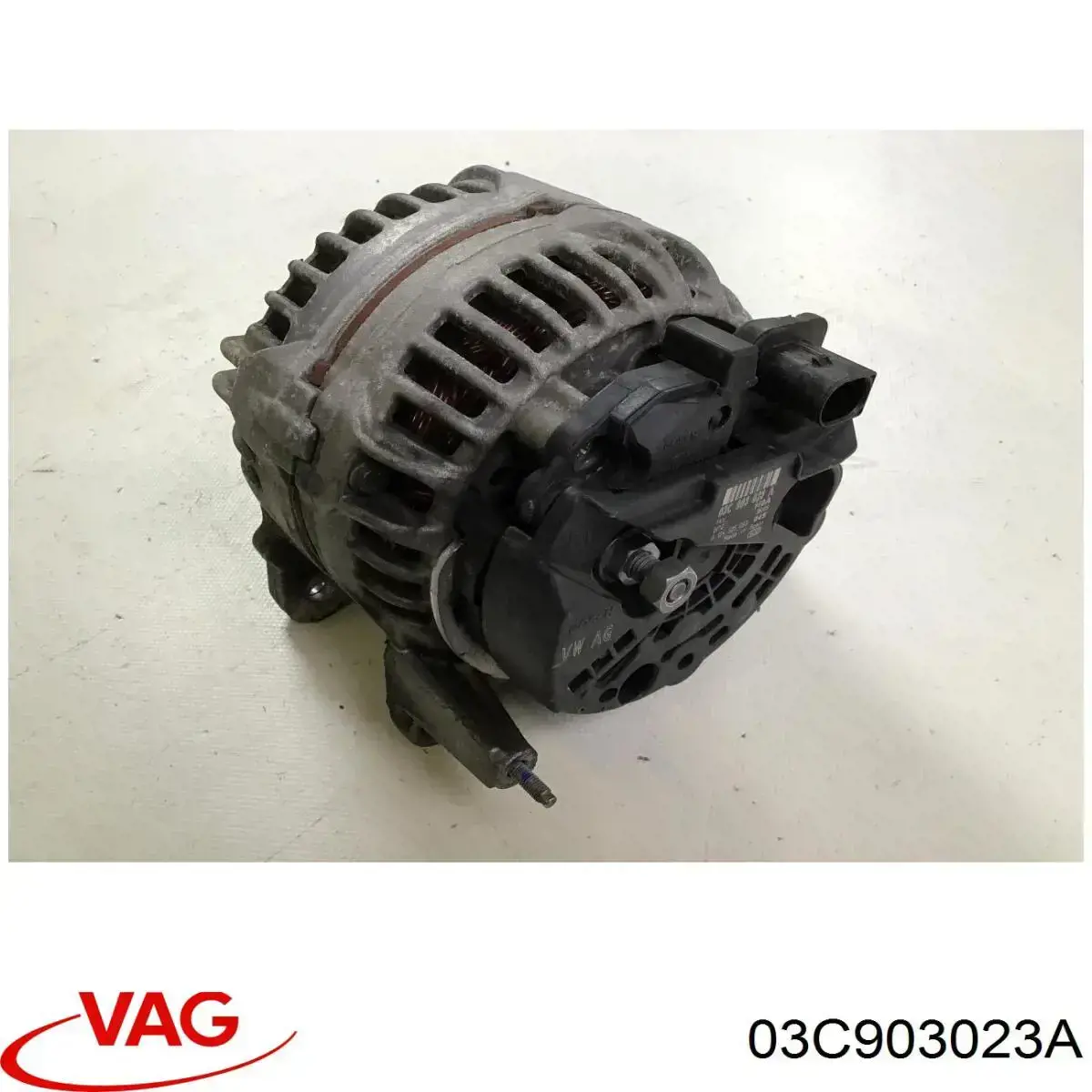 Генератор автомобиля VAG 03C903023A