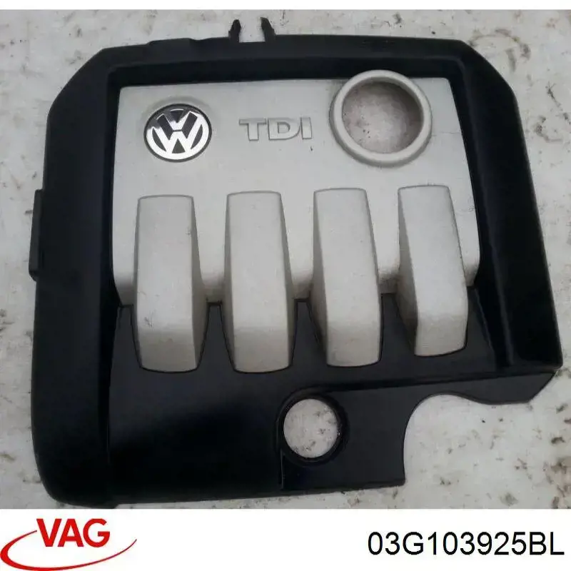 03G103925AA VAG Крышка мотора декоративная