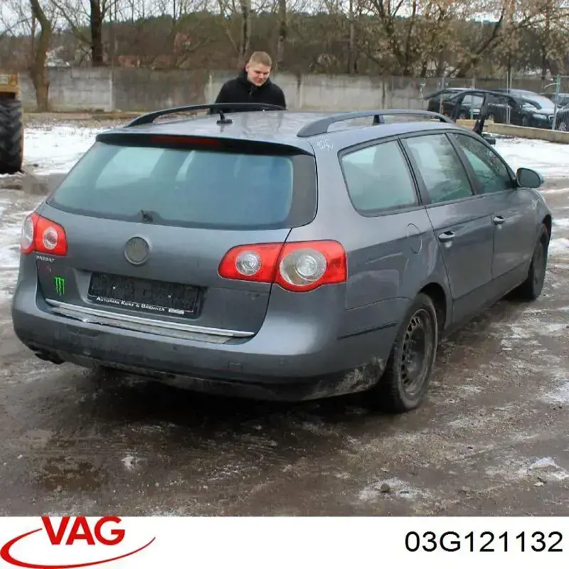 Фланец системы охлаждения 03G121132 VAG