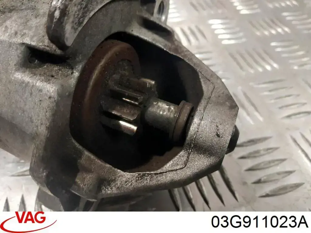 03G911023A VAG Стартер автомобиля