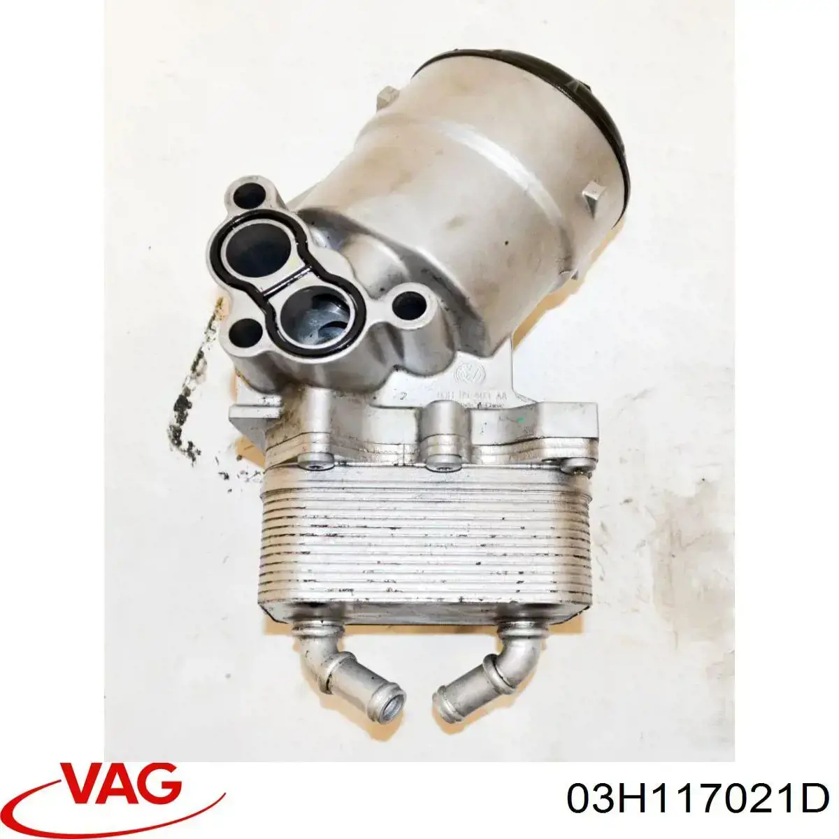 Радиатор масляный (холодильник), под фильтром VAG 03H117021D цена, от 12.18 USD