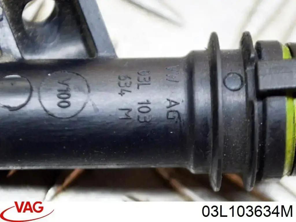Направляющая индикатора уровня масла в двигателе 03L103634M VAG