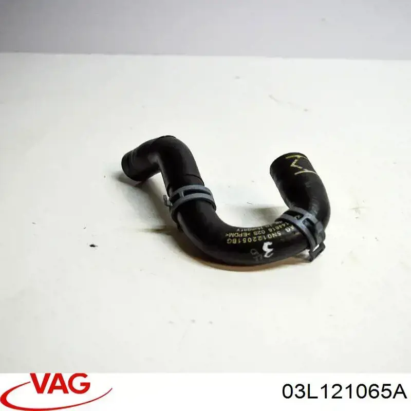 Шланг/патрубок системы охлаждения Metzger 4010371 цена, от 15.89 USD