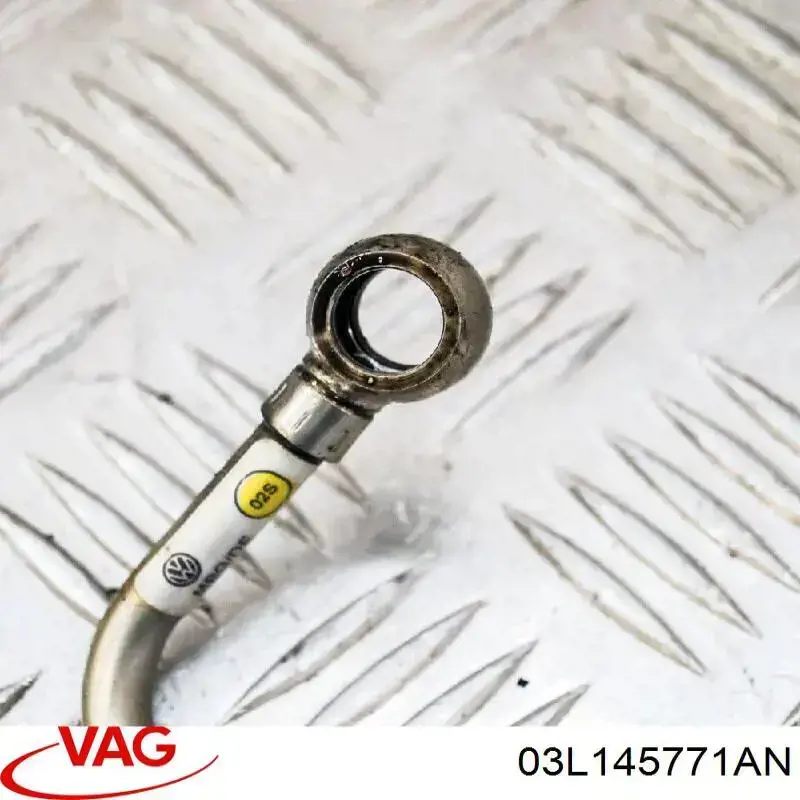 Трубка (шланг) подачи масла к турбине 38145771 VAG
