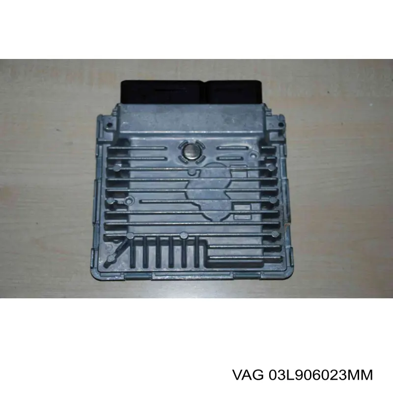 Купить 03L906023MM VAG Электронный блок управления двигателем