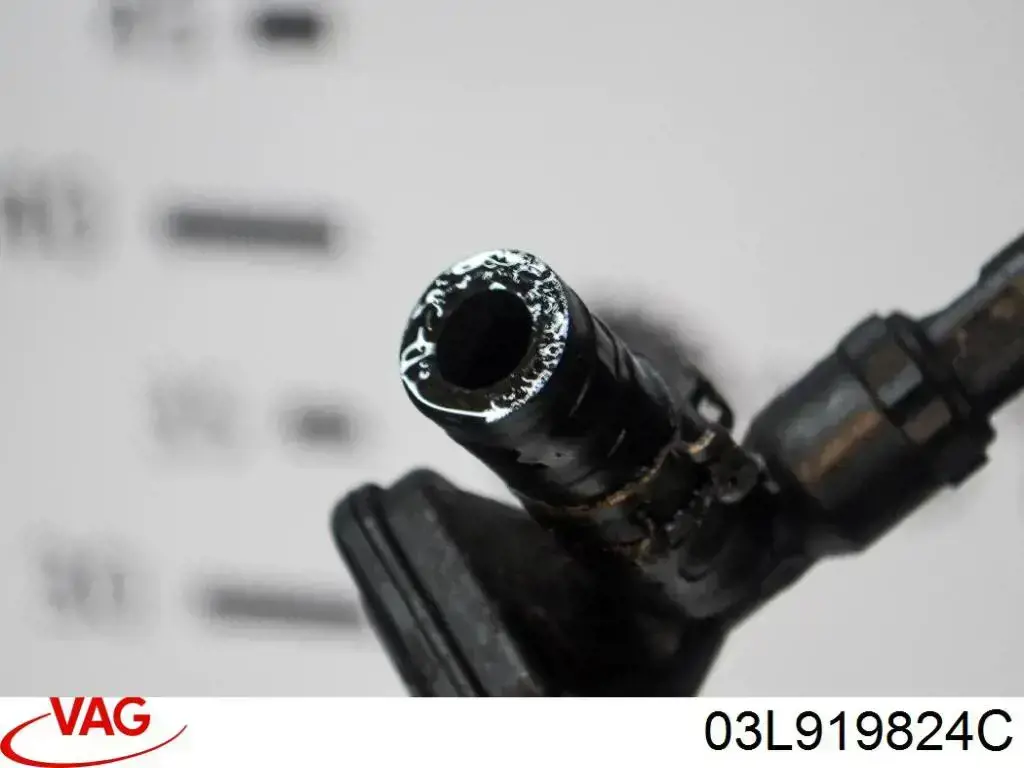 Датчик температуры топлива 03L919824C VAG