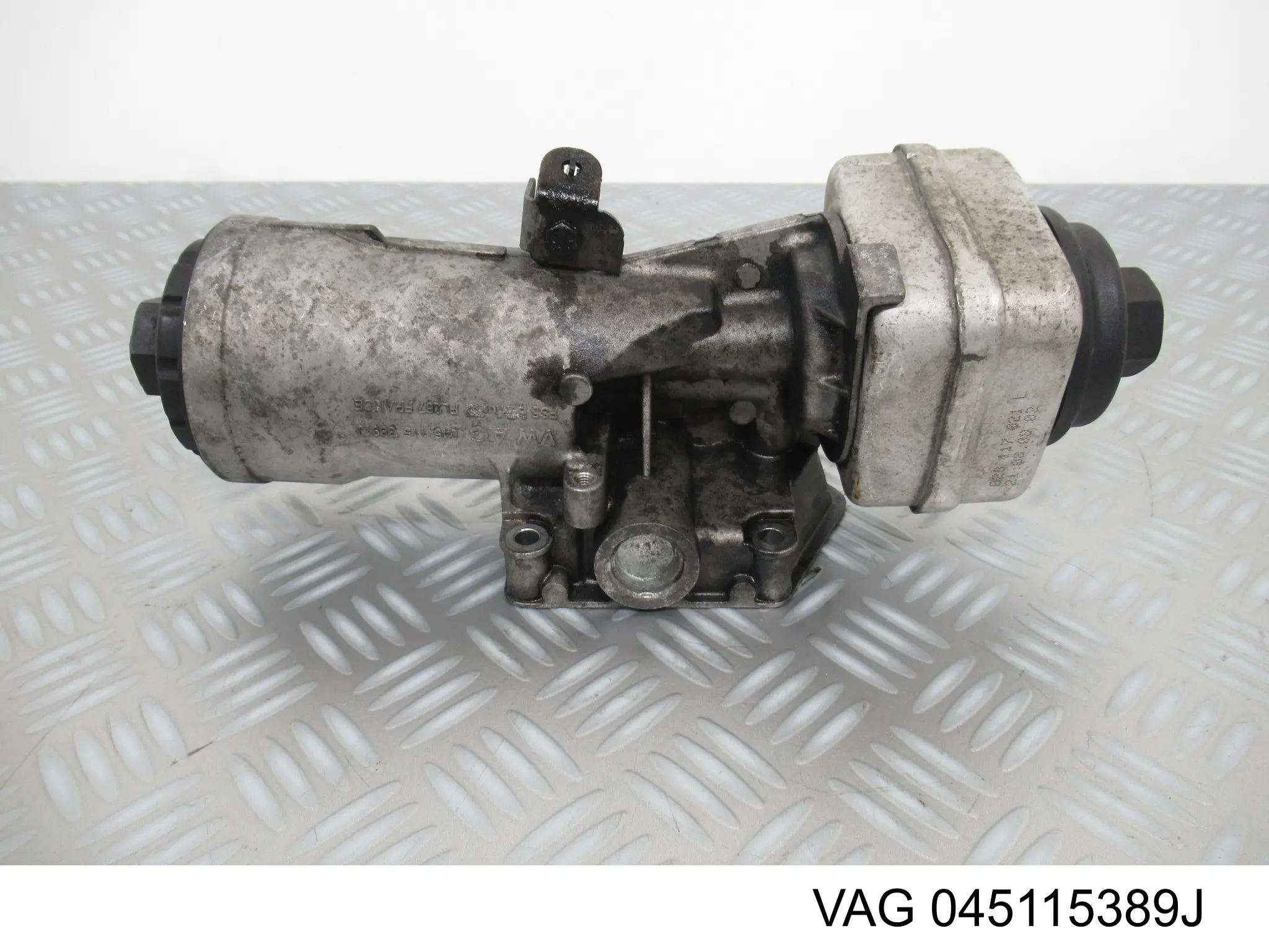 Корпус масляного фильтра 045115389J VAG